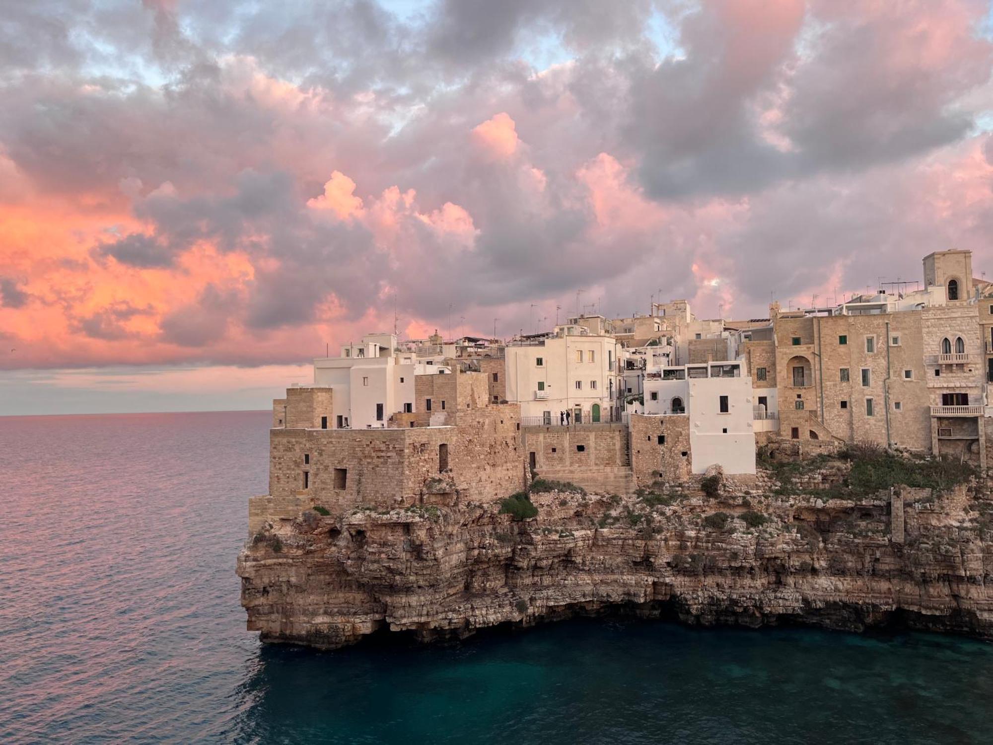 Orange Dream Hotel Polignano a Mare Eksteriør billede